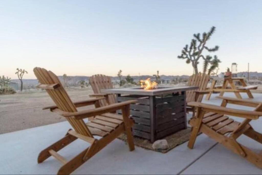 הוילה Pioneertown Near Pappy & Harriet'S + Rimrock Ranch W/ Hot Tub מראה חיצוני תמונה