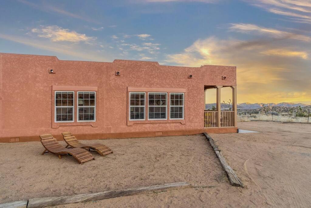 הוילה Pioneertown Near Pappy & Harriet'S + Rimrock Ranch W/ Hot Tub מראה חיצוני תמונה